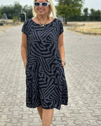 Avanille Round Neck Summer Midi Dress