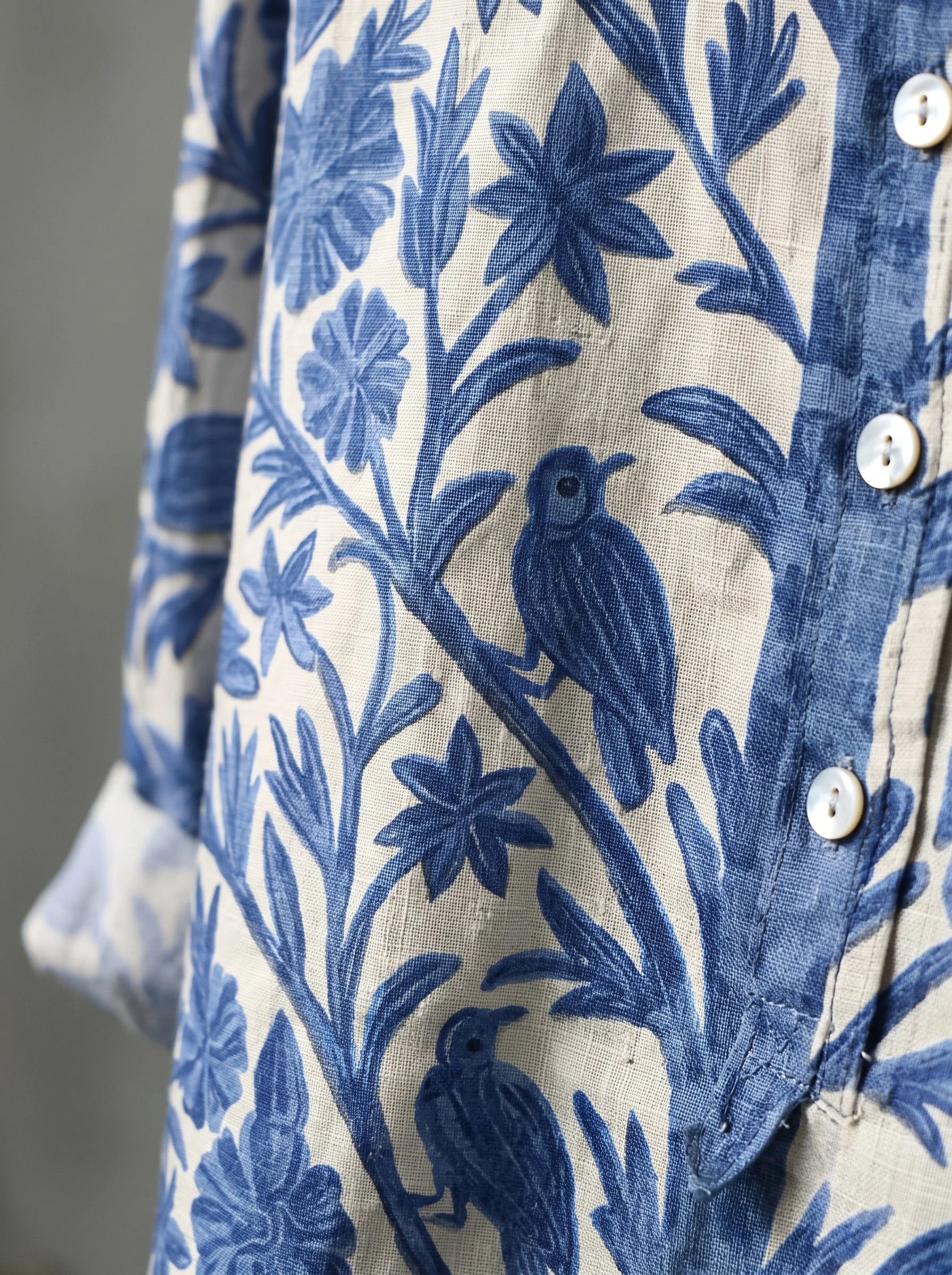 Frederikke Floral Blouse – Button-Down, 3/4 Sleeve
