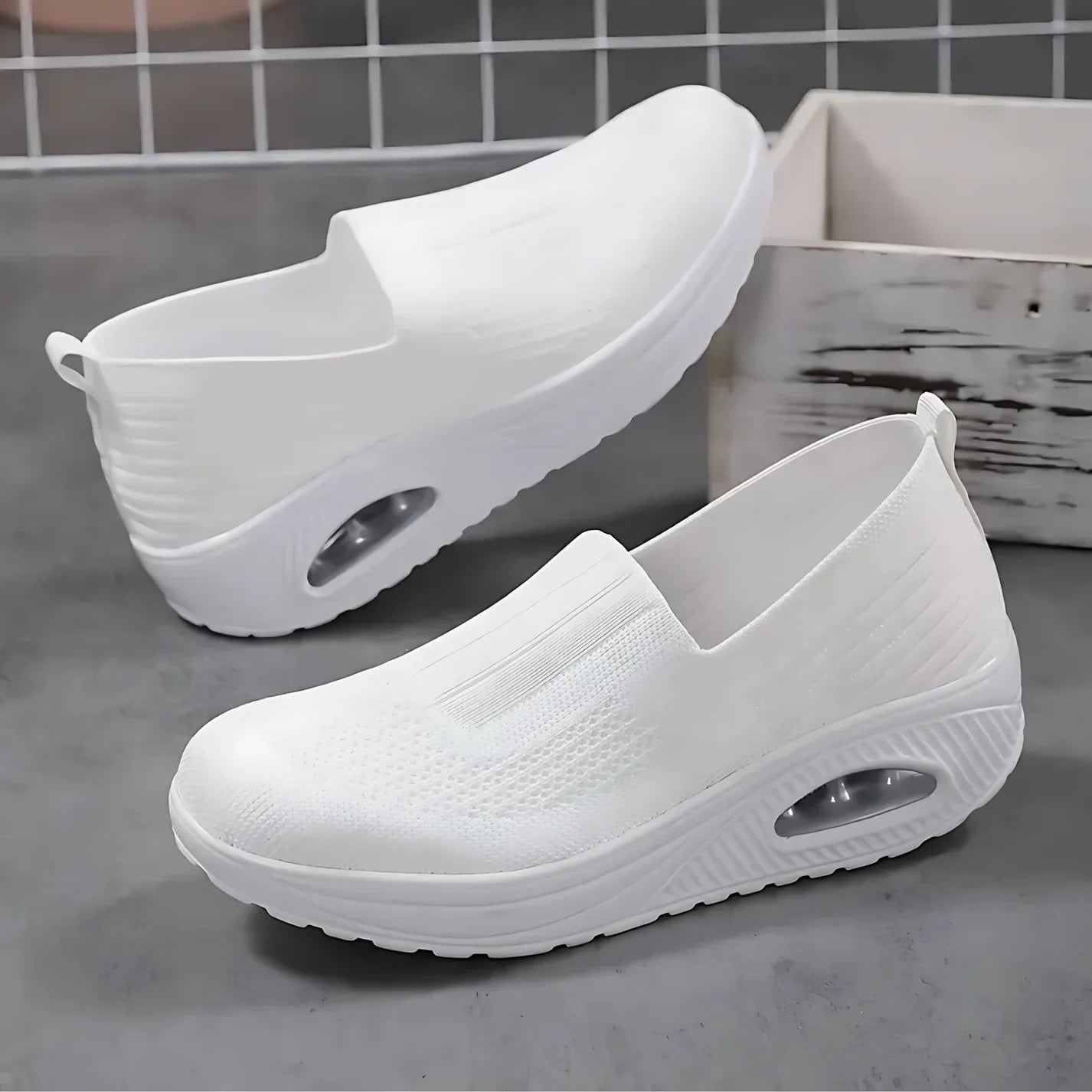 Women's Breathable Mesh Slip-On Shoes