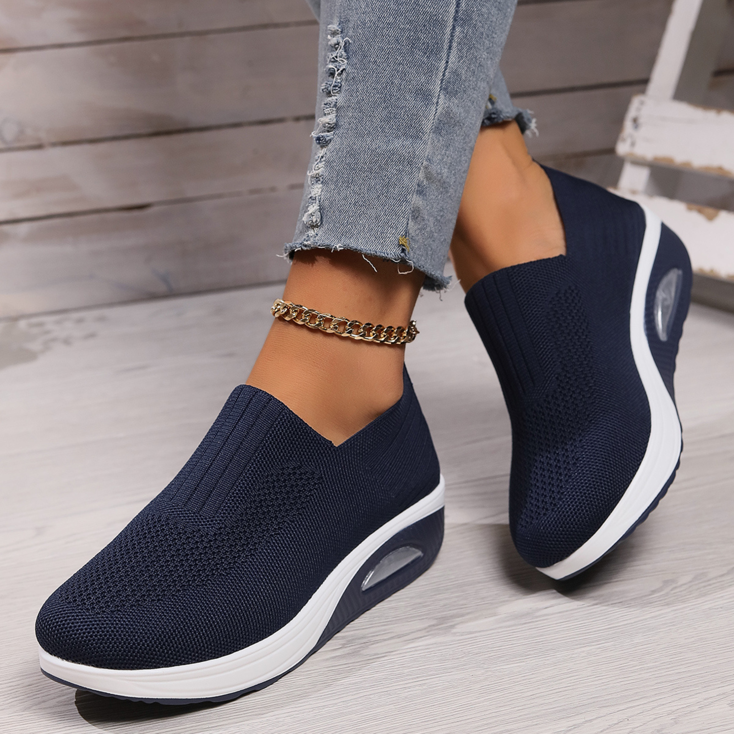 Women's Breathable Mesh Slip-On Shoes