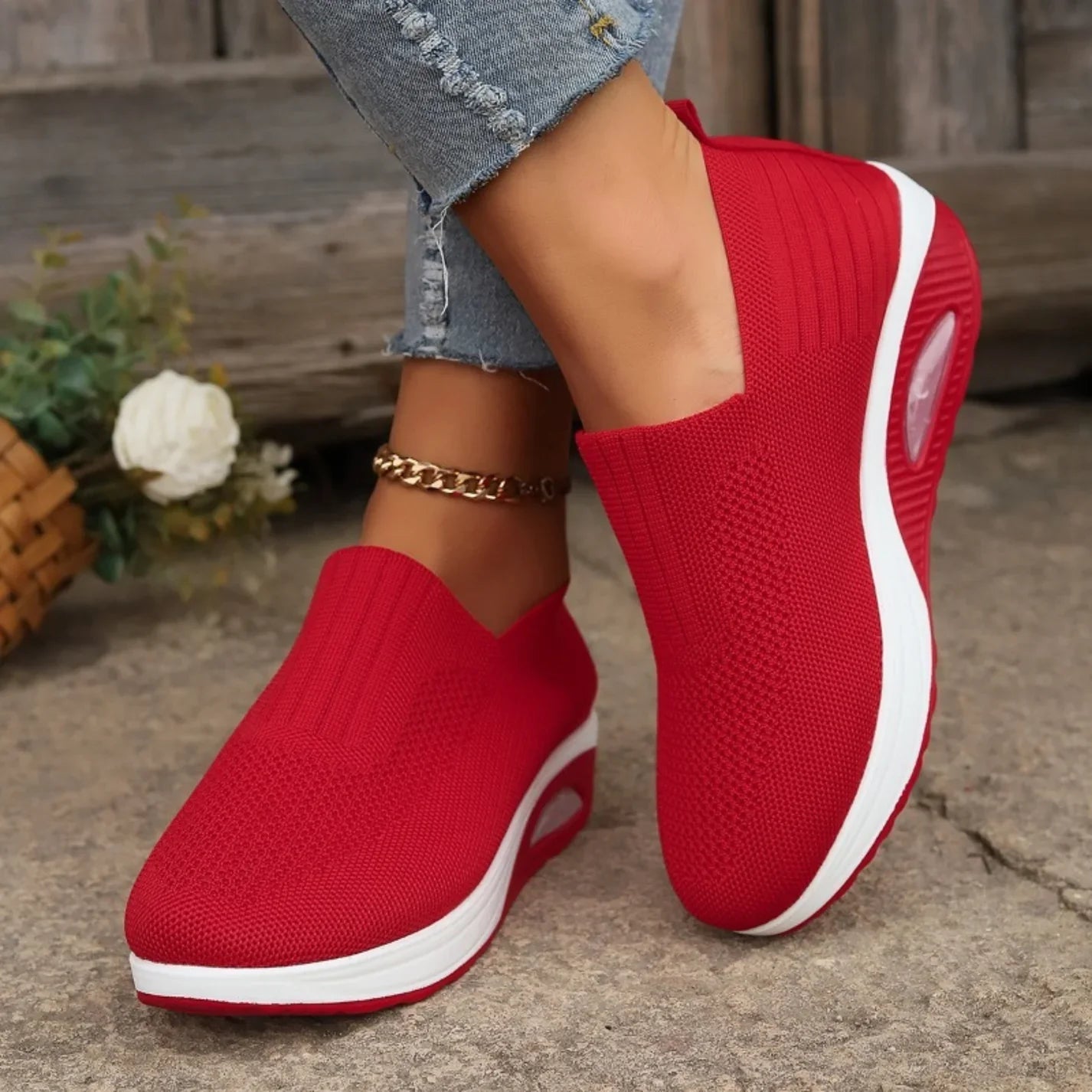 Women's Breathable Mesh Slip-On Shoes