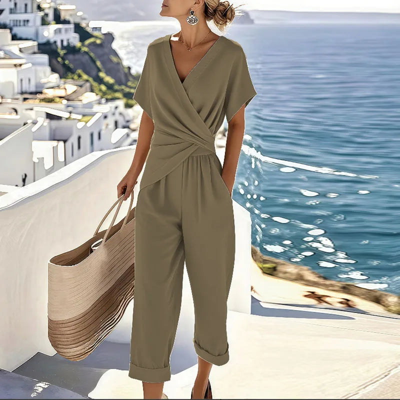 Carla | Elegant two-piece suit with harmonious charm