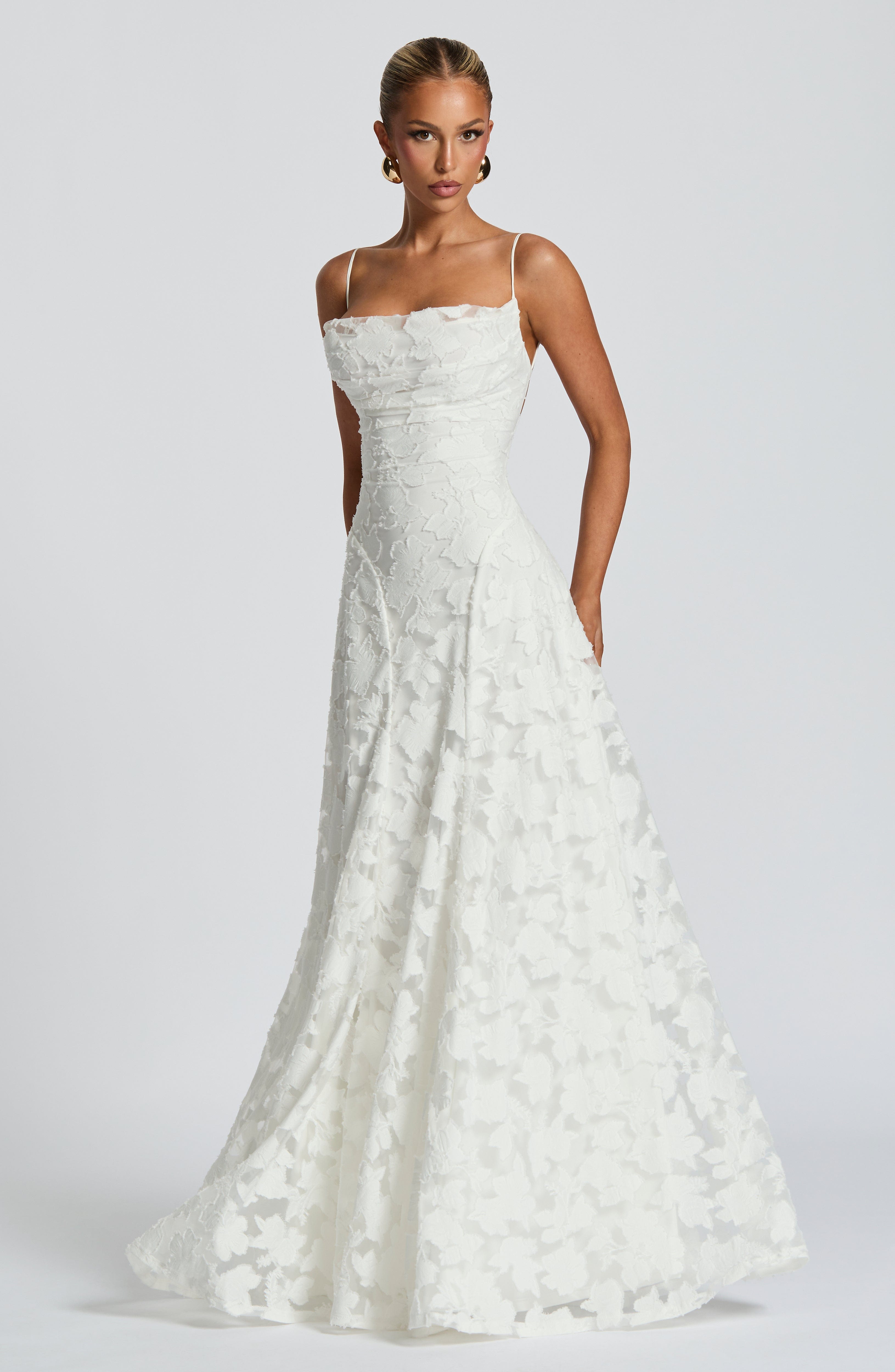 Florencia Floral Maxi Dress – Open Back, A-Line, Bow Detail