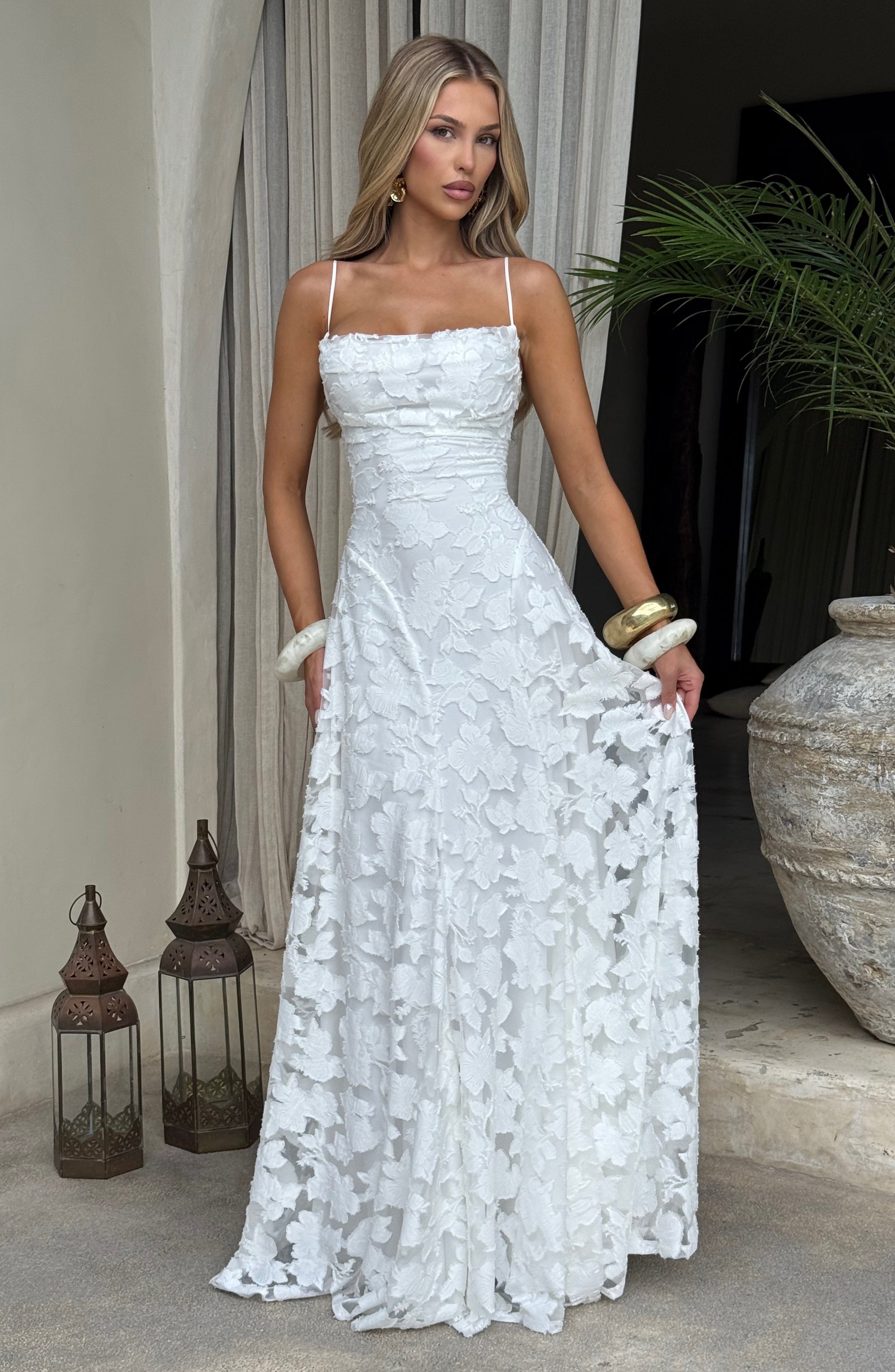 Florencia Floral Maxi Dress – Open Back, A-Line, Bow Detail