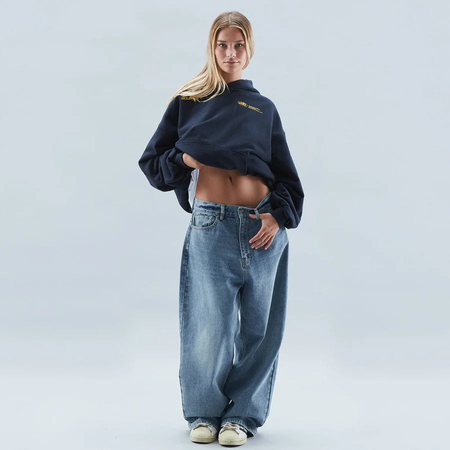 Oversized Streetwear Hoodie – Adjustable Hood