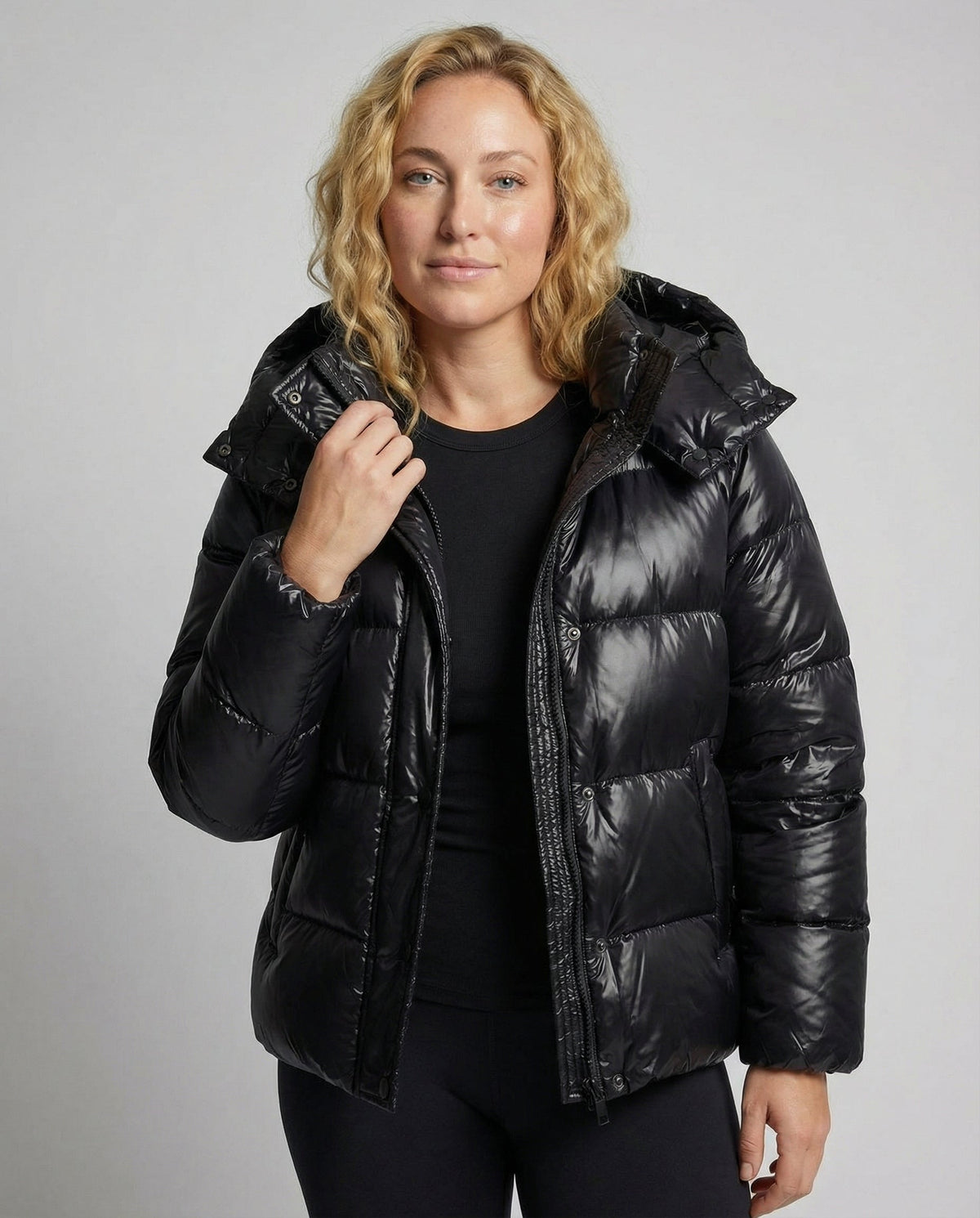 Women's Sporty Hooded Puffer Jacket