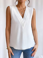 Women's A-Line Pleated Sleeveless V-Neck Blouse