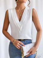 Women's A-Line Pleated Sleeveless V-Neck Blouse
