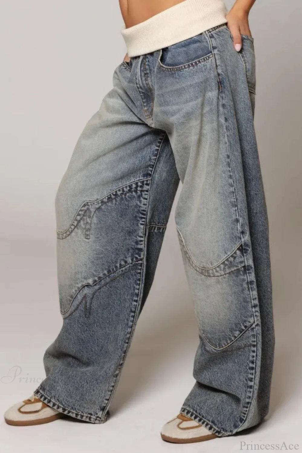 Women's Loose Fit Washed Jeans